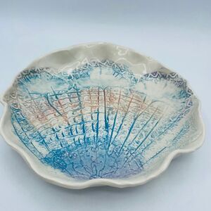 Hand Crafted Shell Shaped Glazed Ceramic Glazed Clay Shallow Dish Plate Tray
